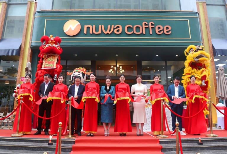 Khai Truong Nha Hang Nuwa Coffee Hanoi (4)